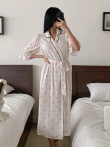DAZY Women's Cartoon Print Robe With Belt - White - View 6