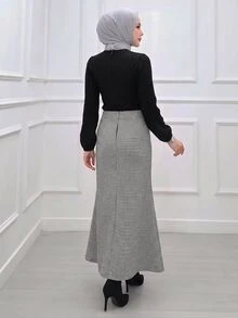 Celisse Gaun Panjang Model Duyung dengan Kancing Depan Motif Kotak-kotak - MultiWarna - View 3