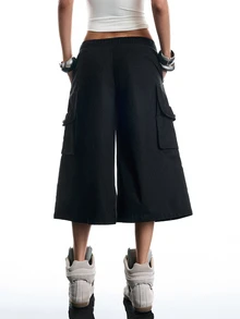 LYSMO Celana Capri Kasual Wanita Warna Polos dengan Kantong Kargo dan Potongan Lebar - Hitam - View 2