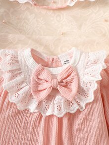 SHEIN 2pcs Newborn Baby Girl Footed Jumpsuit Sweet Pink Bow Eyelet Lace Ruffle Hat Long Sleeve Round Neck Regular Birthday Autumn Ballet First Birthday - Pink - View 5