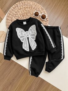 SHEIN Baby Girl Bow Patchwork Front Contrast Lace Pullover Sweatshirt & Sweatpants Set - Black - View 8