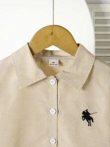 Souflis Souflis 兒童春夏棕色條紋套裝，簡約精緻，清新時尚，襯衫附黑色小馬標誌裝飾，適合春夏日常外出與聚會 - 棕色 - 查看 7