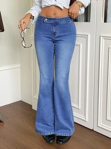 Rivivi 1 buah Celana Jeans Model Flare dengan Kancing di Bagian Depan - Biru - View 4