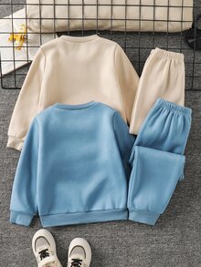 SHEIN 兒童 4 件組小男孩休閒基本款圓領運動衫與運動長褲，刺繡馬標誌，適合秋冬穿著 - 彩色 - 查看 3