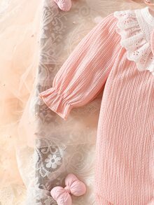 SHEIN 2pcs Newborn Baby Girl Footed Jumpsuit Sweet Pink Bow Eyelet Lace Ruffle Hat Long Sleeve Round Neck Regular Birthday Autumn Ballet First Birthday - Pink - View 6
