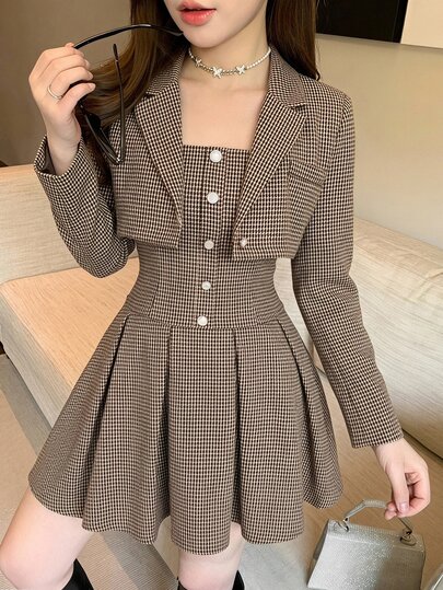 DAZY Vestido de tirantes con cintura ajustada & Chaqueta con botones delanteros