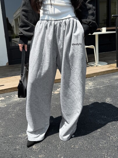 DAZY Letter Graphic Drawstring Hem Sweatpants