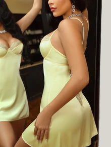 Seduluxe 1pc Yellow Underwire Style Silky Fabric Women's Sexy Lace Patchwork Nightgown - Yellow - View 2