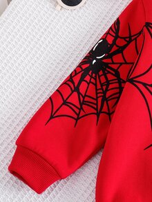 SHEIN 小男孩蜘蛛網印花連帽衛衣與貓抓牛仔褲 - 彩色 - 查看 8