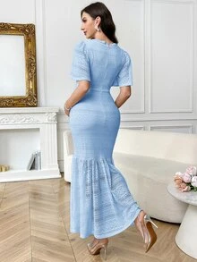 SHEIN فستان أنيق للحوامل بياقة مربعة وأكمام قصيرة وذيل سمكة - أزرق فاتح اللون - مشاهدة 2