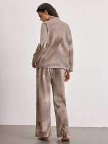 Ocili Conjunto de pijama con estampado de rayas y botones delanteros - Caqui - Ver 3
