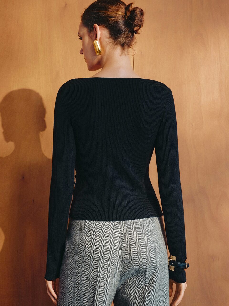 MOTF ELEGANT V-NECK ASYMMETRIC PLACKET TEXTURED METAL BUTTON DETAIL WOMEN'S AUTUMN/WINTER KNIT ALL-MATCH VERSATILE LONG SLEEVE PULLOVER SWEATER