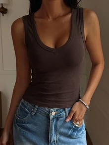 DAZY 女款純色V領修身休閒百搭背心 - 棕色 - 查看 3