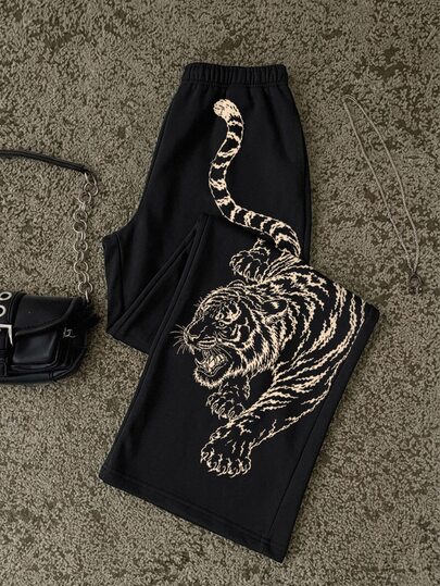 Attitoon Celana Jogging Bergambar Harimau & Huruf Jepang
