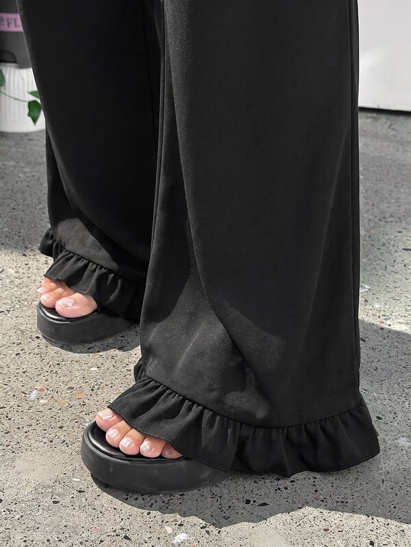 GalTyme Plus Size Women Solid Color Elastic Waist Ruffle Hem Wide Leg Long Pants