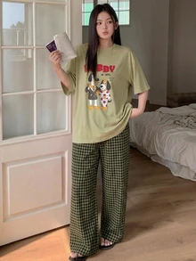 Dazy Plus 可愛卡通印花寬鬆短袖上衣與格紋長褲女款大尺碼居家休閒服 春夏睡衣套裝 - 薄荷綠 - 查看 6