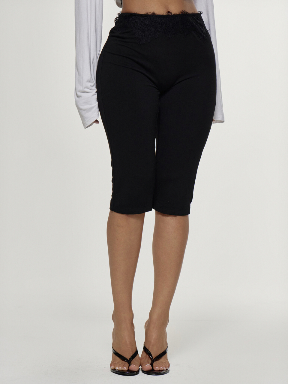 Lace Trim Waist Elasticated Pull On Fitted Capri Pant