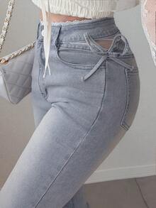 Dazy Tall Celana Jeans Wanita Model Slim Fit dengan Hiasan Pita dan Patchwork Renda Warna Kontras, Model Flare Kasual untuk Musim Gugur - Light Wash - View 3