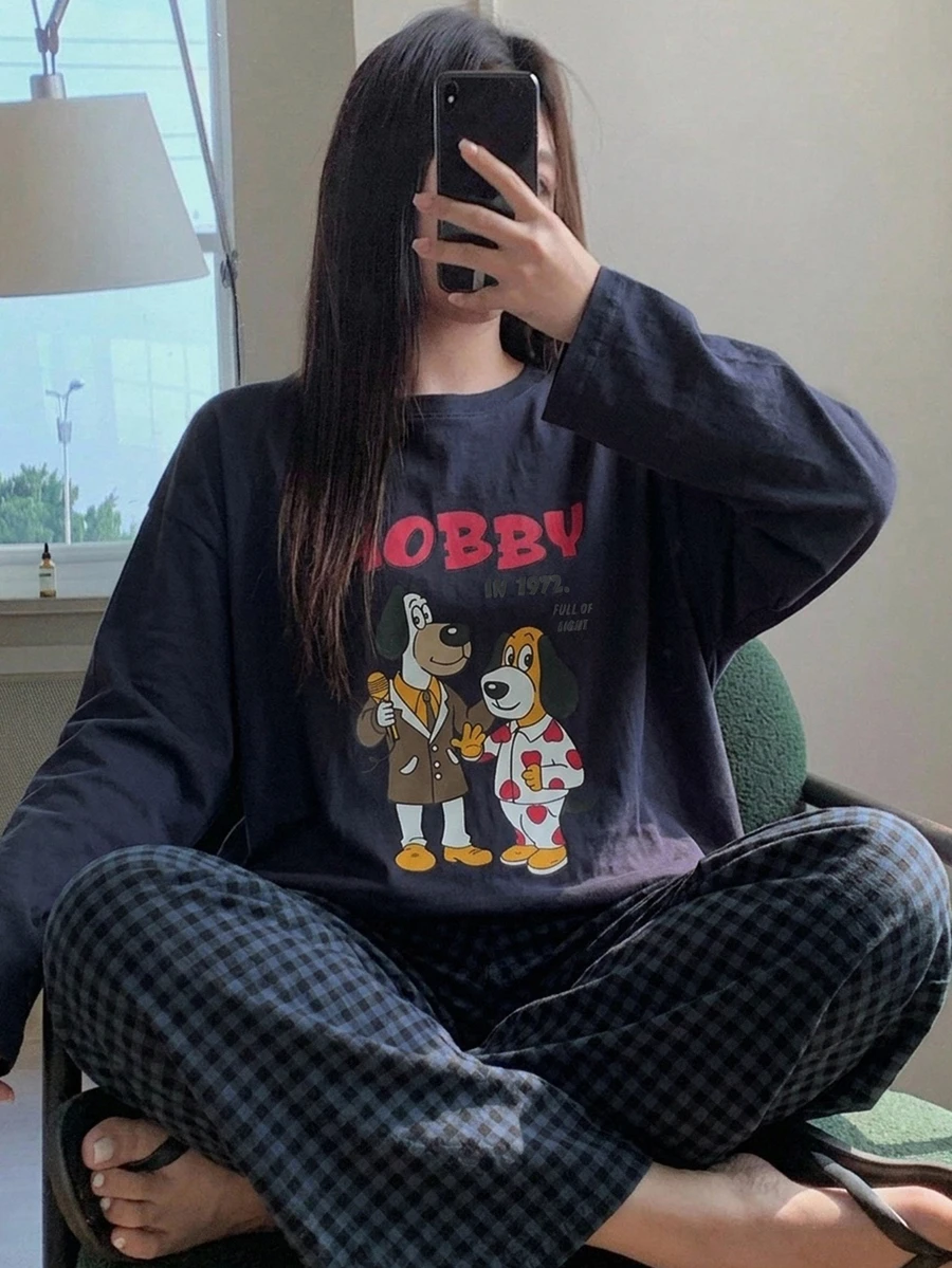 Dazy Plus 可愛卡通印花寬鬆短袖上衣與格紋長褲女款大尺碼家居服套裝 春夏睡衣套裝 - 藏蓝色 - 查看 1