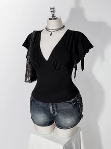 SHEIN ICON Women's Plus Size Retro Sexy Casual Millennial Style Y2K Simple Commuting Deep V-Neck Ruffled Short Sleeve Gathered Black T-Shirt - Black - View 5