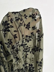 Elamini 花卉印花扭轉前襟荷葉袖上衣 - 軍綠色 - 查看 6