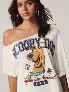 SCOOBY-DOO X SHEIN 卡通字母圖案不對稱露肩落肩寬鬆版型T恤 - 杏色 - 查看 6