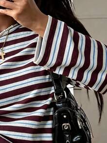 SHEIN 女款街頭風條紋拼色不對稱肩長袖T恤 - 彩色 - 查看 3