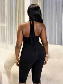 Glyssa Jumpsuit Seksi Tanpa Punggung dengan Leher Halter yang Pas di Badan - Hitam - View 2