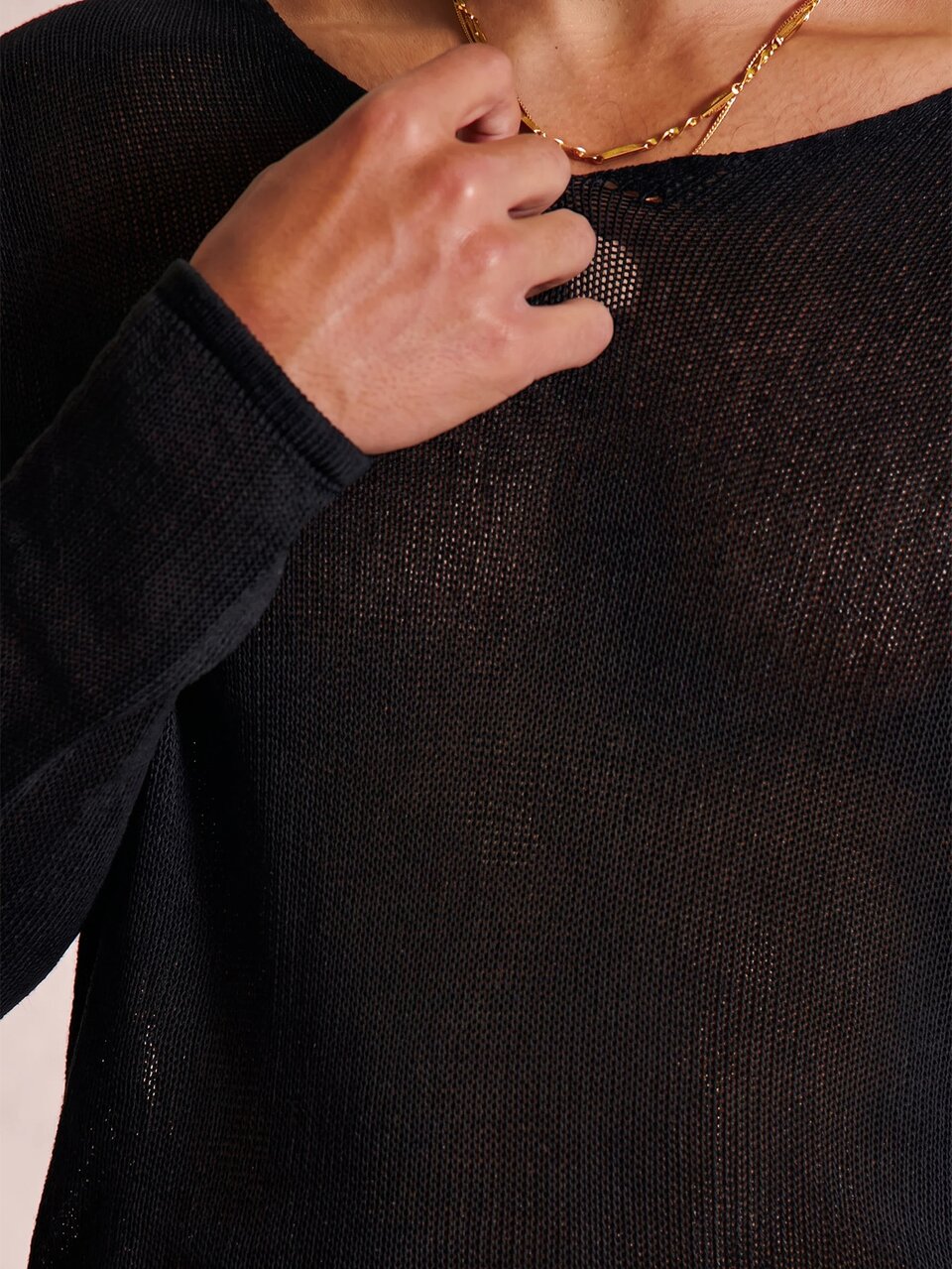 Super Fine Knit V Mock Hem Long Sleeve Top Spring/Summer Essentials