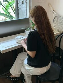 DAZY 女款韓式休閒短袖翻領T恤 - 黑色 - 查看 2