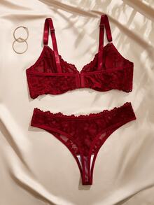 Charlaine Plus Size Elegant Solid Color Lace Lingerie Set - Burgundy - View 2