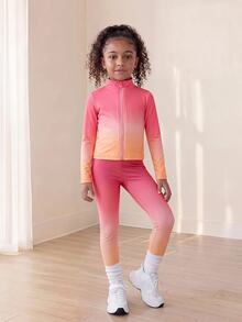 SHEIN طقم 3 قطع أزياء كاجوال للفتيات الصغيرات بألوان متدرجة، ناعم على البشرة ومريح ومرن للغاية، مناسب للرياضة والتمارين والأنشطة الخارجية والتسوق والمزيد - لون برتقالي - مشاهدة 3