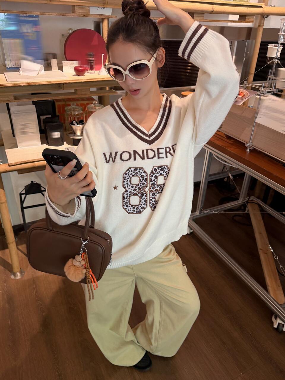 Women's V-Neck Long Sleeve Korean Style Knit Top