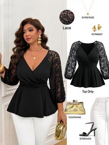 Femmeverse Blus Rajut Patchwork Lengan Sedang Warna Polos dengan Kerah V Silang dan Hiasan Renda untuk Wanita Ukuran Plus - Hitam - View 1
