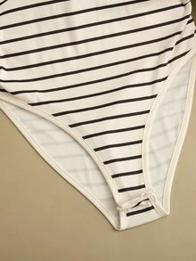 SHEIN Franclia 女款休閒通勤V領紋理條紋印花抽褶腰百褶修身連身衣，適合日常穿著與派對 - 杏色 - 查看 5