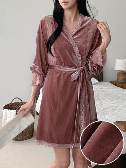 DAZY Women's Elegant Lace Trim Robe With Belt