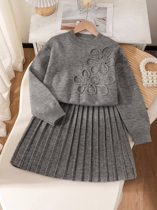 Setelan Sweater Anak Perempuan Remaja Warna Abu-abu dengan Bordir Khusus, Kerah Bulat, dan Rok Lipit, Sweater Rajut Lembut dan Nyaman, Cocok untuk Pemakaian Sehari-hari, Jalan-jalan, Perjalanan, Liburan, di Rumah, dan Penitipan Anak.