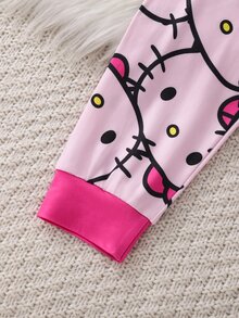 HELLO KITTY AND FRIENDS | SHEIN طقم ملابس منزلية يومية للبنات الصغيرات بطبعة كرتونية لطيفة على كامل التصميم - وردي - مشاهدة 6
