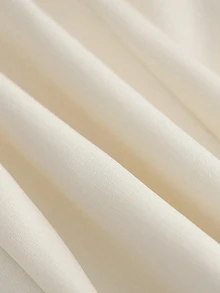GlowEve CURVE 大尺碼女款黑白對比滾邊圓領荷葉邊飛袖收腰下擺後拉鍊優雅上衣 早午餐上衣 夏季 - 白色 - 查看 4