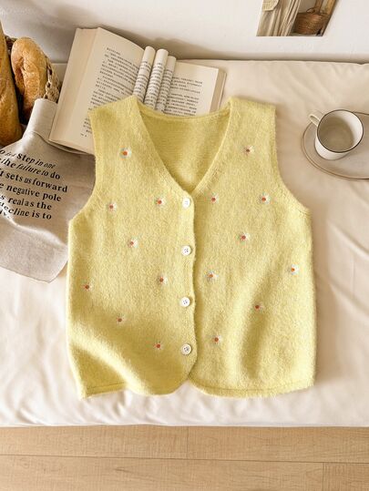 CosyJoli Women's Embroidered Fashion Button Knit Cardigan For Vacation