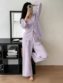 DAZY 條紋紋理布料刺繡波浪領花瓣袖女款睡衣套裝 - 淡紫色 - 查看 4