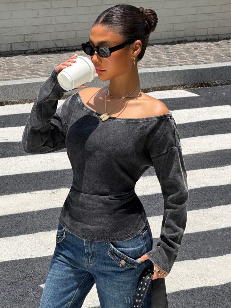 Muchica Off-White Knitted Off-Shoulder Fitted T-Shirt - Black - View 4