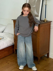 DAZY Tween Girl) Casual Loose Washed Distressed Patchwork Versatile Autumn/Winter Denim Jeans - Light Wash - View 4