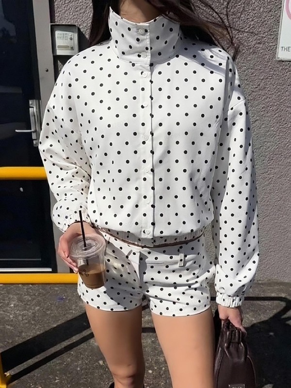 Aloruh Women's Autumn/Winter New Black & White Polka Dot Print Y2K Casual Commute Street Style Minimalist Stand Collar Long Sleeve Shell Button Cropped Jacket