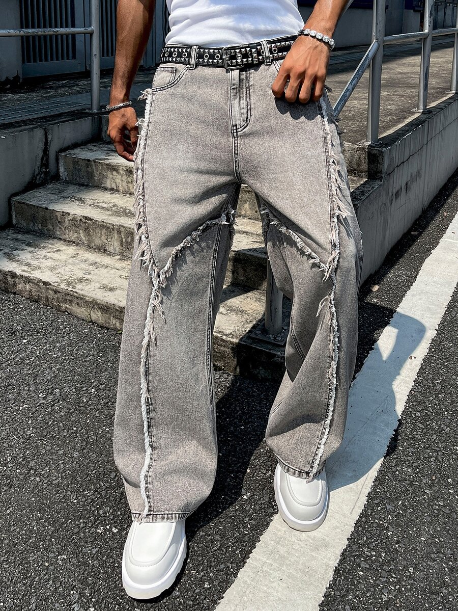 Manfinity EMRG Celana Jeans Pria Kasual Gaya Jalanan dengan Patchwork dan Ujung Bawah Berumbai, Warna Abu-abu, Potongan Lurus dan Lebar - Grey - View 1