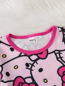 HELLO KITTY AND FRIENDS | SHEIN طقم ملابس منزلية يومية للبنات الصغيرات بطبعة كرتونية لطيفة على كامل التصميم - وردي - مشاهدة 3