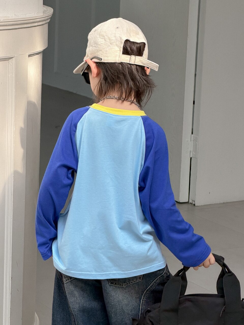 Young Boy Loose Long Sleeve Colorblock Cartoon Print T-Shirt