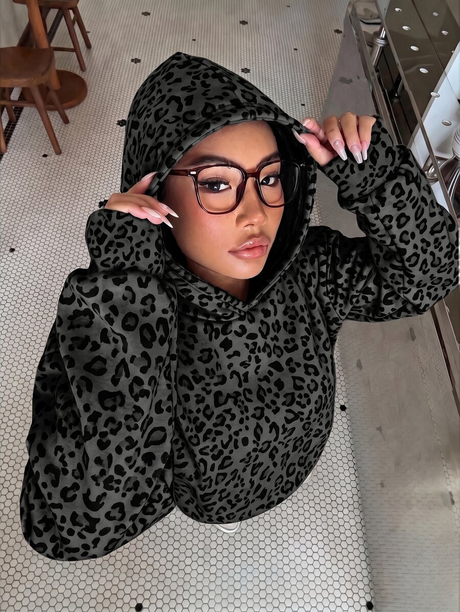 復古學院風美式豹紋,青少年女孩休閒極簡寬鬆舒適無刷毛連帽衛衣,適合秋冬日常穿著 - 白色 - 查看 1