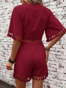 SHEIN Clasi 女款新款優雅V領流蘇上衣與短褲兩件套，適合度假與音樂節穿搭 - 酒紅色 - 查看 4
