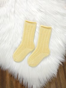 SHEIN Vintaside Kids Newborn Baby Solid Color Button Design Casual Knit Romper - Yellow - View 5